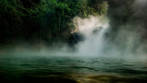 В джунглях Амазонки нашли уникальную кипящую реку
